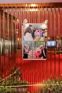 25690117-exhibition-009