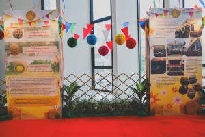 25661216-exhibition-012