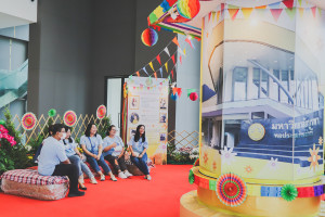 25661216-exhibition-040   