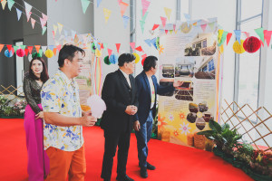 25661216-exhibition-042   