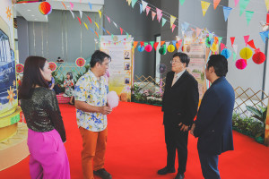 25661216-exhibition-044   