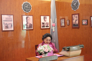 25661011-exhibition-018       